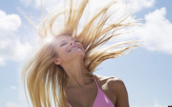 come proteggere i capelli dal sole