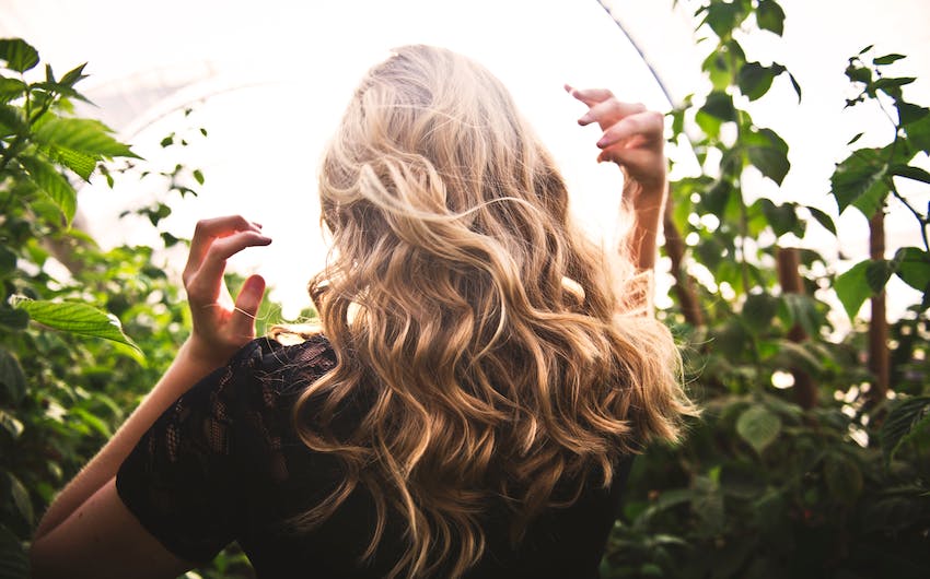 I giusti prodotti per capelli che si spezzano e non crescono